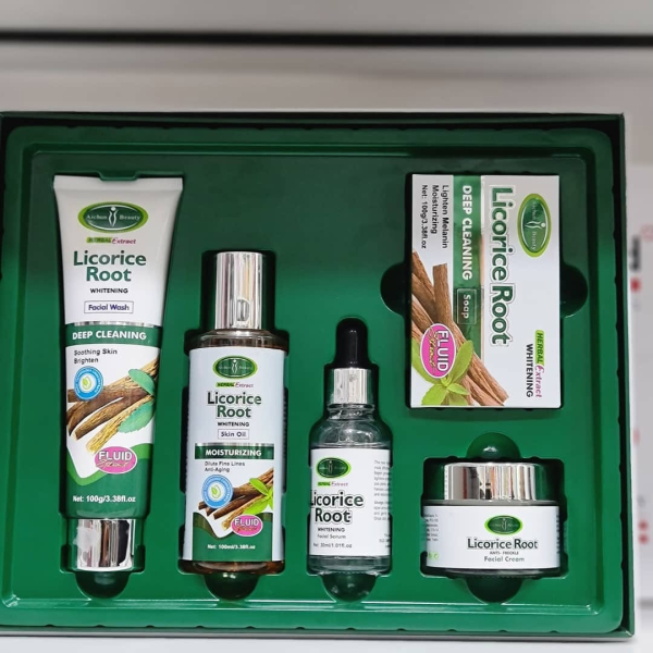 Coffret de Soins du Visage à la Racine de Réglisse 